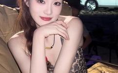 迈开腿让我看看你的草莓图